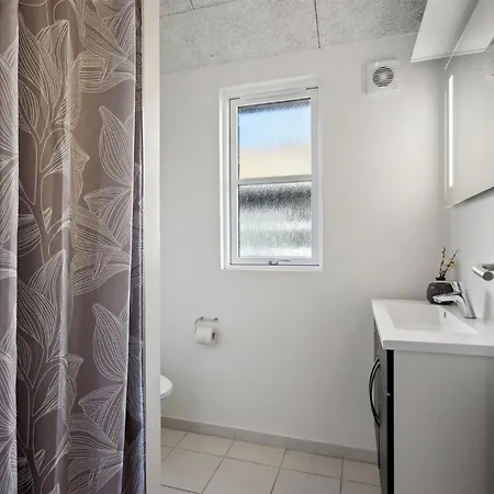 Сasa de vacaciones With Fireplace 2